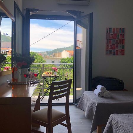 Central Guest House Skiathos Dış mekan fotoğraf